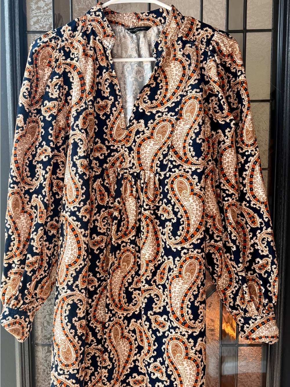 Women’s Banana Republic Corduroy Navy and Tan Paisley V-Neck Long Sleeve Dress